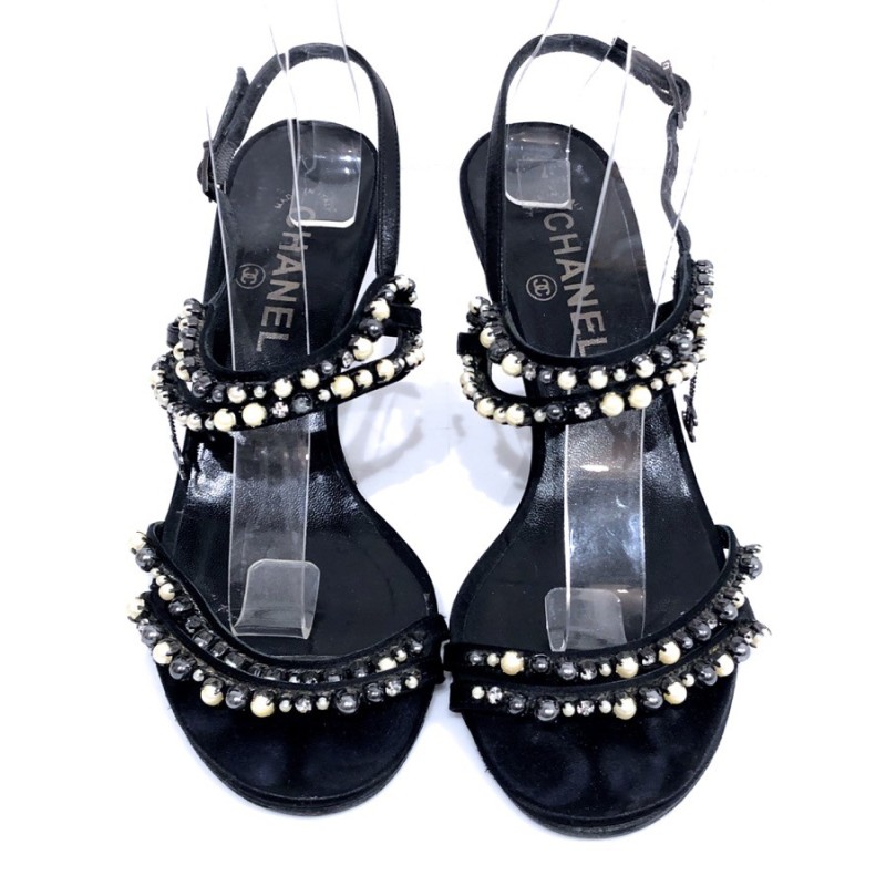 Sandalias CHANEL cuero perlas